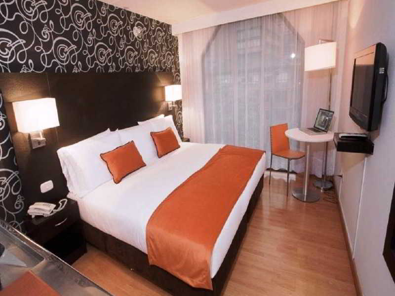 Hotel L'Etoile Javeriana Богота Екстериор снимка