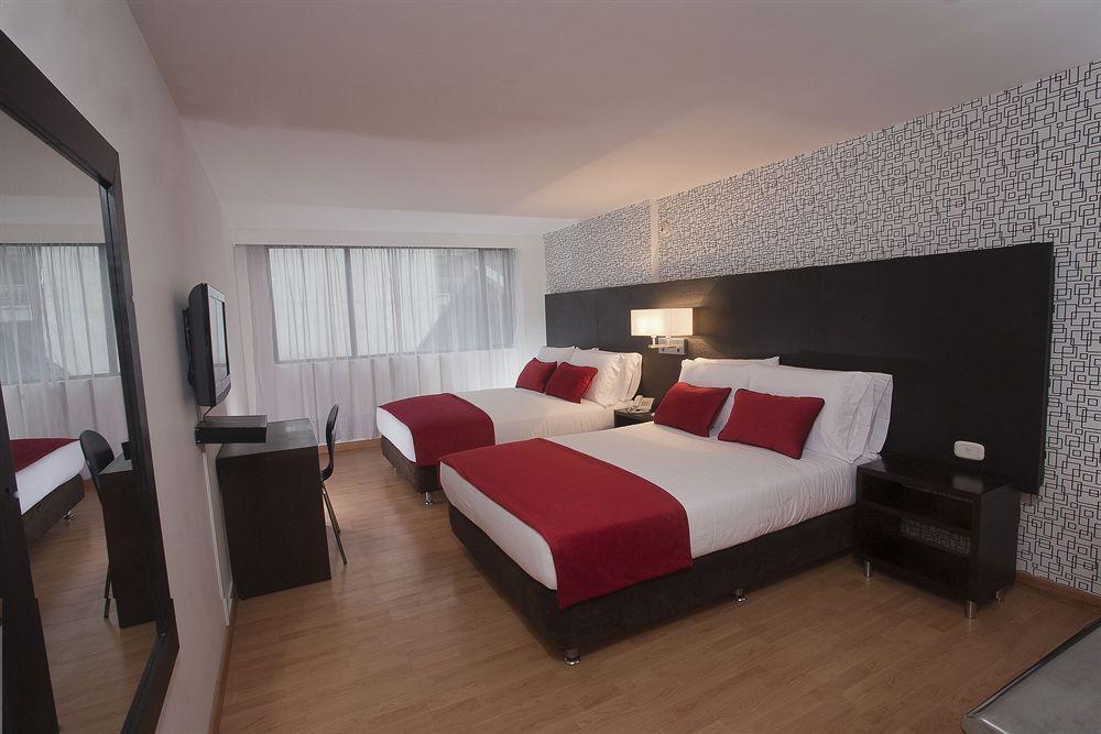 Hotel L'Etoile Javeriana Богота Екстериор снимка