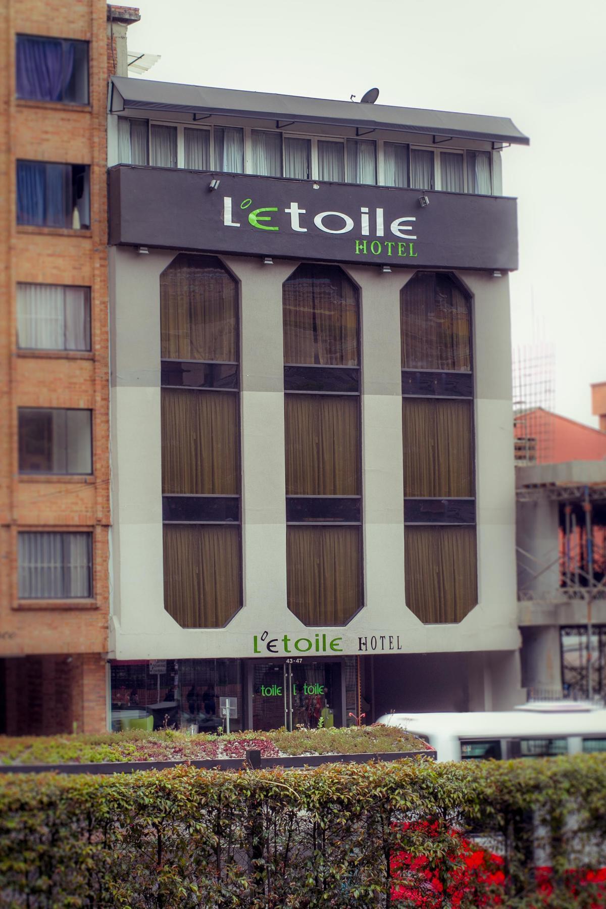 Hotel L'Etoile Javeriana Богота Екстериор снимка