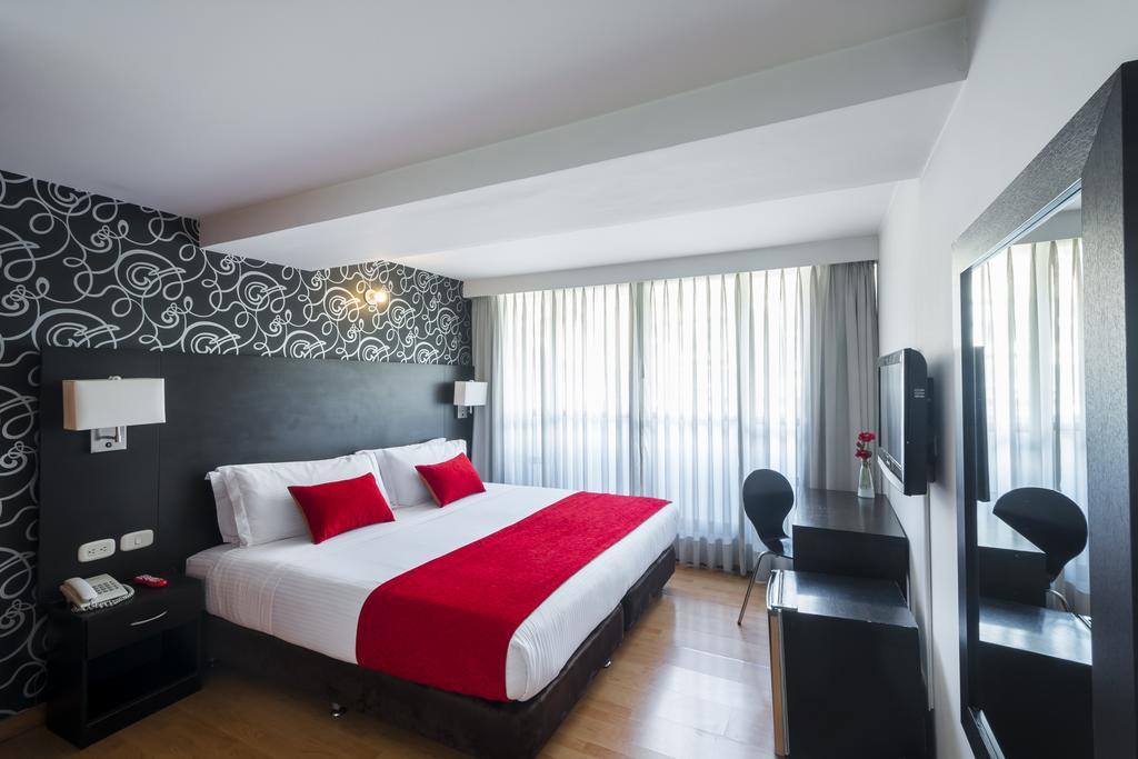 Hotel L'Etoile Javeriana Богота Екстериор снимка