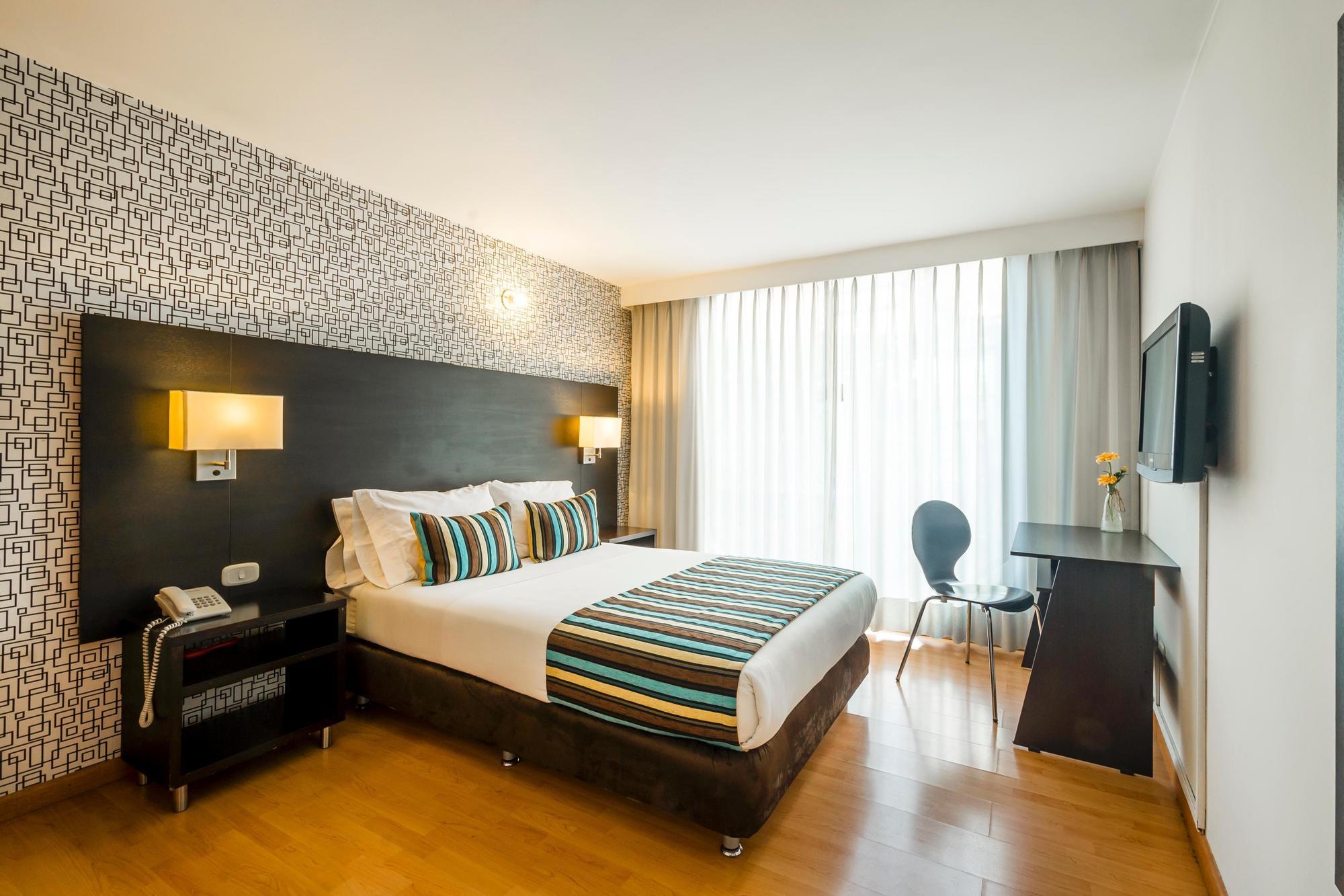 Hotel L'Etoile Javeriana Богота Екстериор снимка